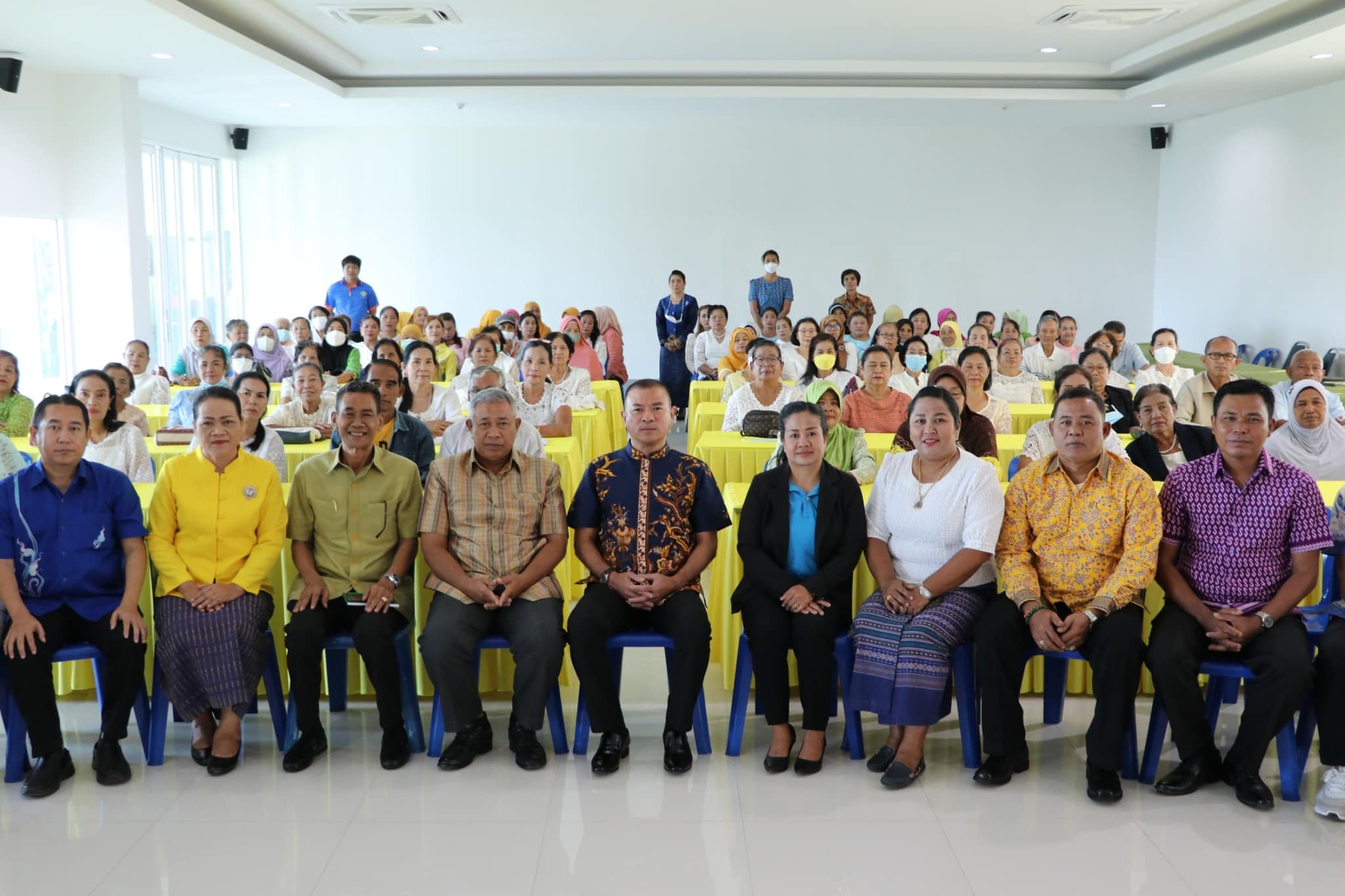 โครงการโรงเรียนผู้สูงอายุเทศบาลตำบลกระบี่น้อย (โรงเรียนผู้สูงวัยกระบี่น้อยร้อยปี)