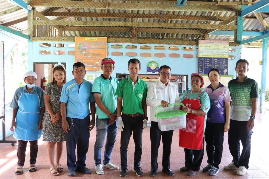 ลงพื้นที่ตรวจประเมินสุขาภิบาลอาหารโรงอาหารในโรงเรียนในพื้นที่เขตเทศบาลตำบลกระบี่น้อย