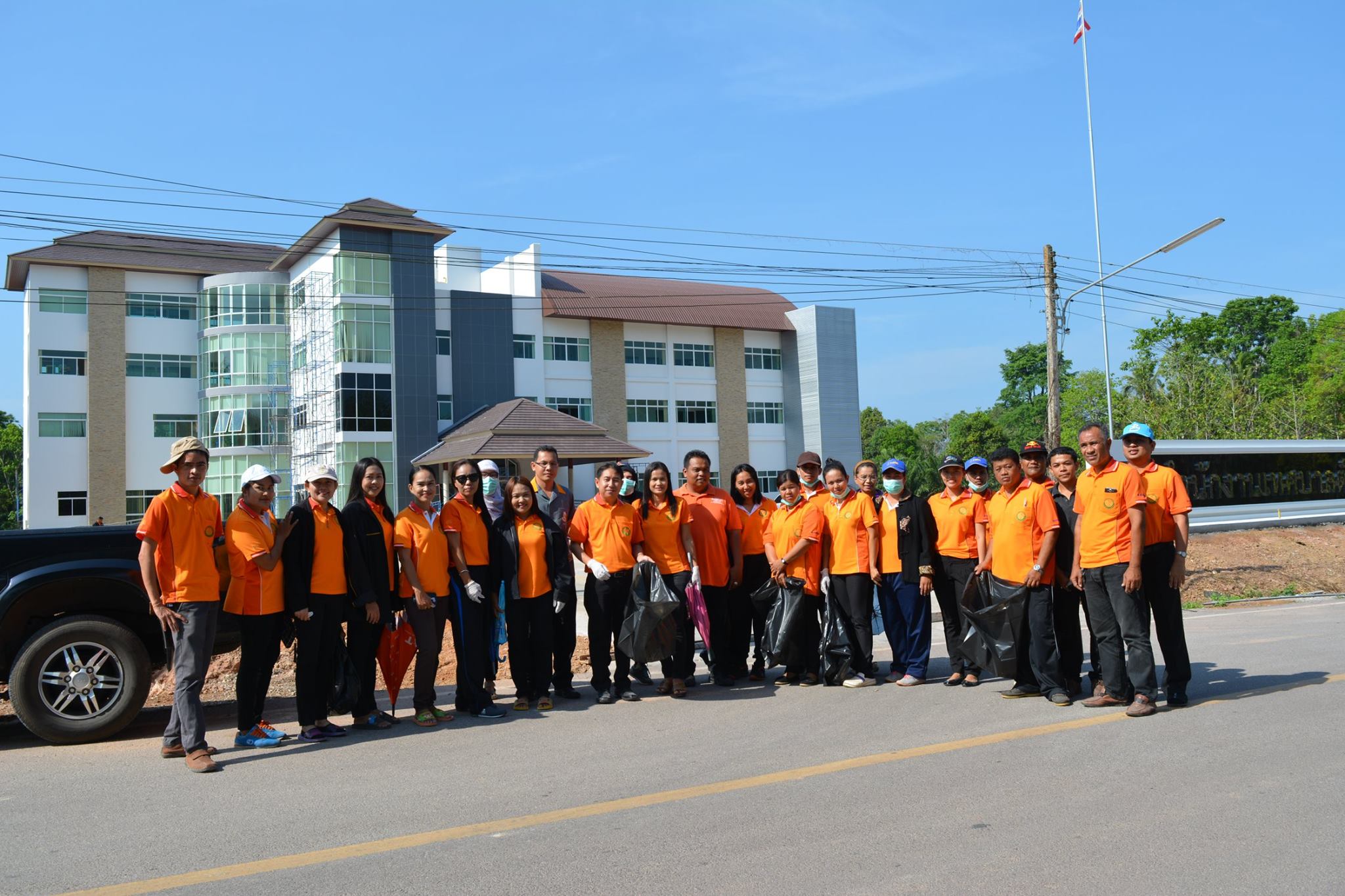 กิจกรรม "Big Cleaning Day" เนื่องด้วย วันที่ 18 มีนาคม ของทุกปี เป็นวัน "วันท้องถิ่นไทย"