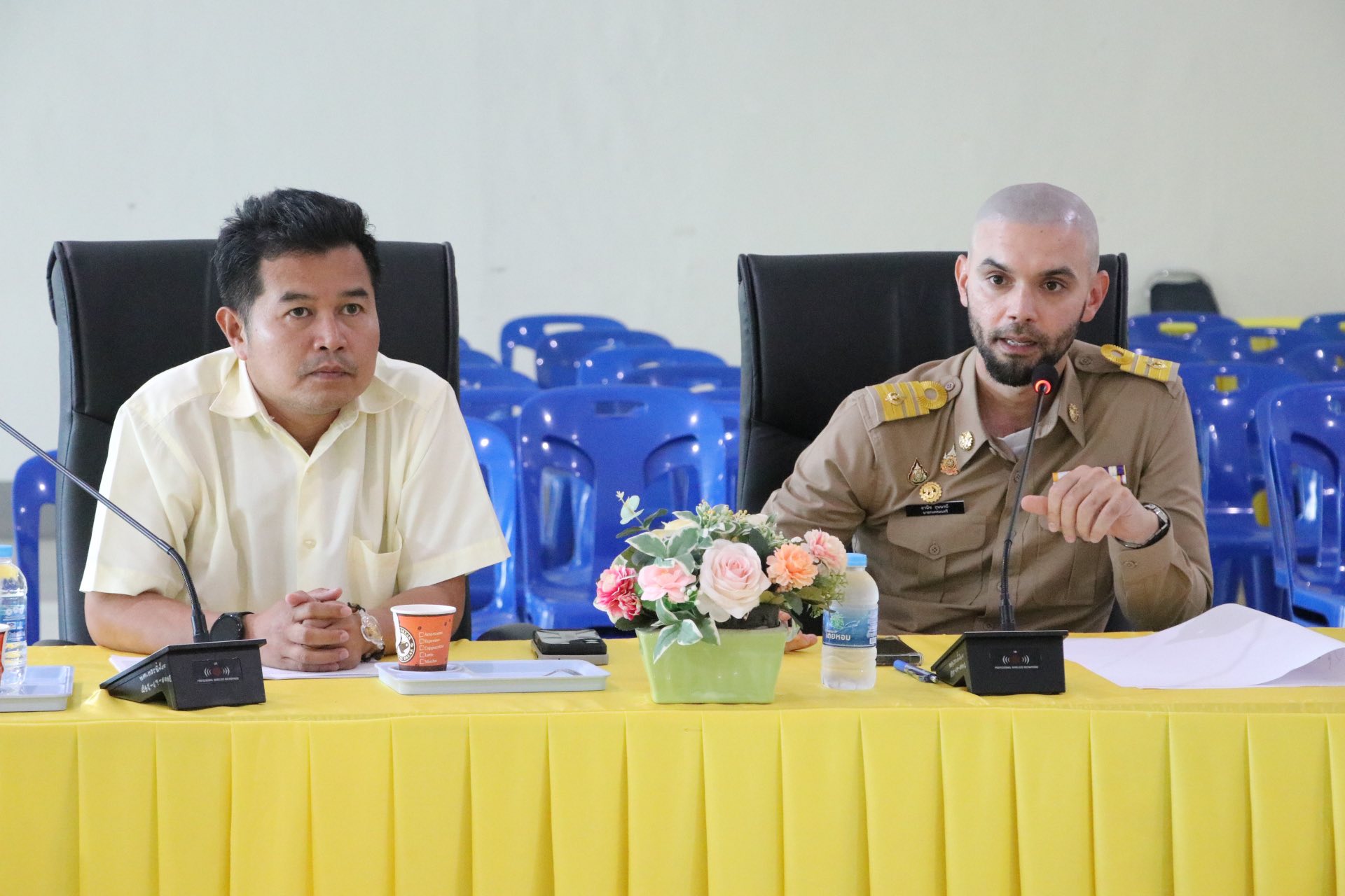 ร่วมประชุมปรึกษาหารือแนวทางในการแก้ไขปัญหาความเดือดร้อนเรื่องน้ำในเขตพื้นที่ตำบลกระบี่น้อย
