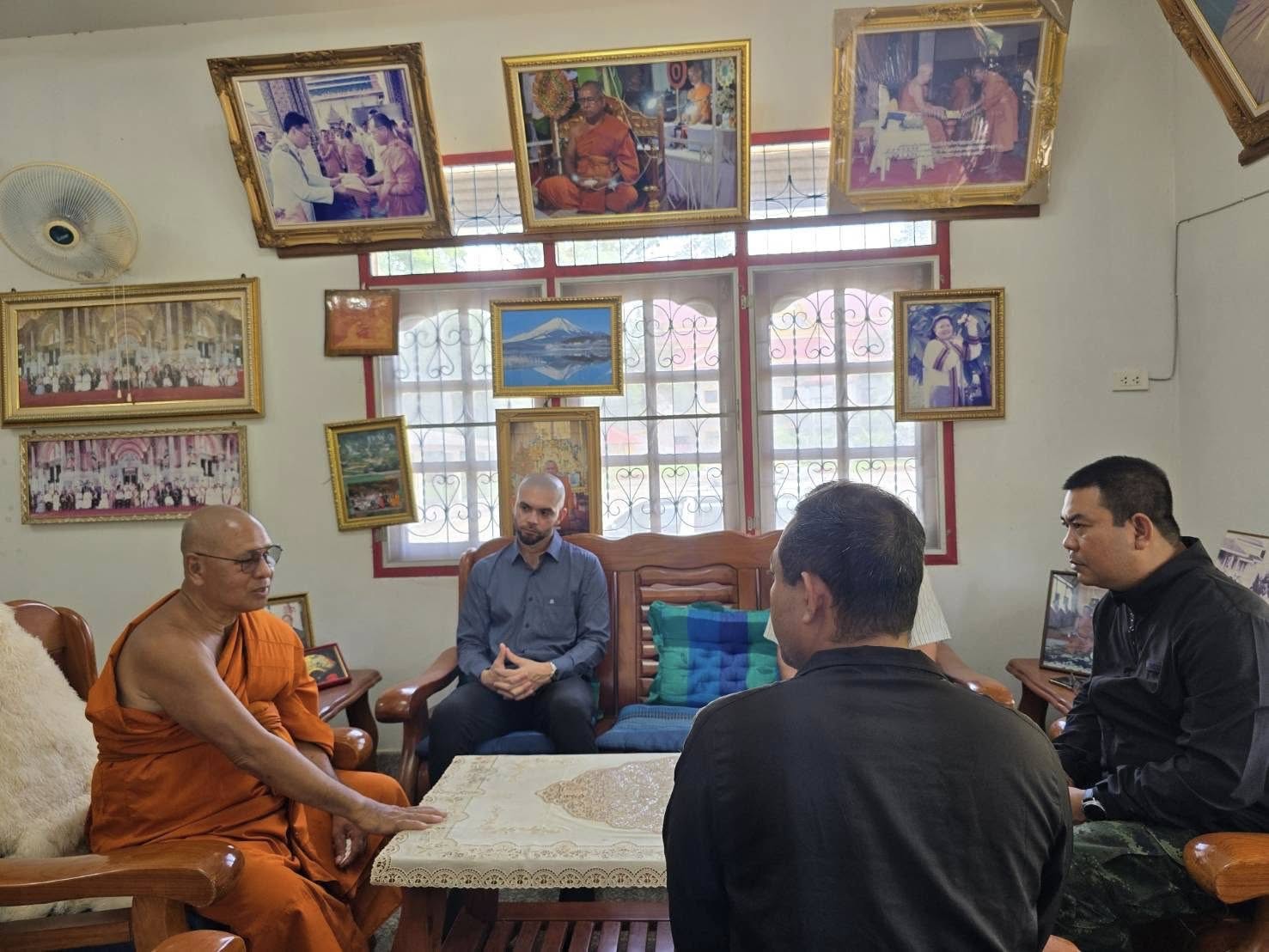 ลงสำรวจ คลองกระบี่น้อย (หน้าวัดกระบี่น้อย) เพื่อนำไปพิจารณาขอรับการจัดสรรงบประมาณ ในการดำเนินการก่อสร้าง ฝายน้ำล้น และปรับภูมิทัศน์ วัดกระบี่น้อย หมู่ที่ 6 ตำบลกระบี่น้อย