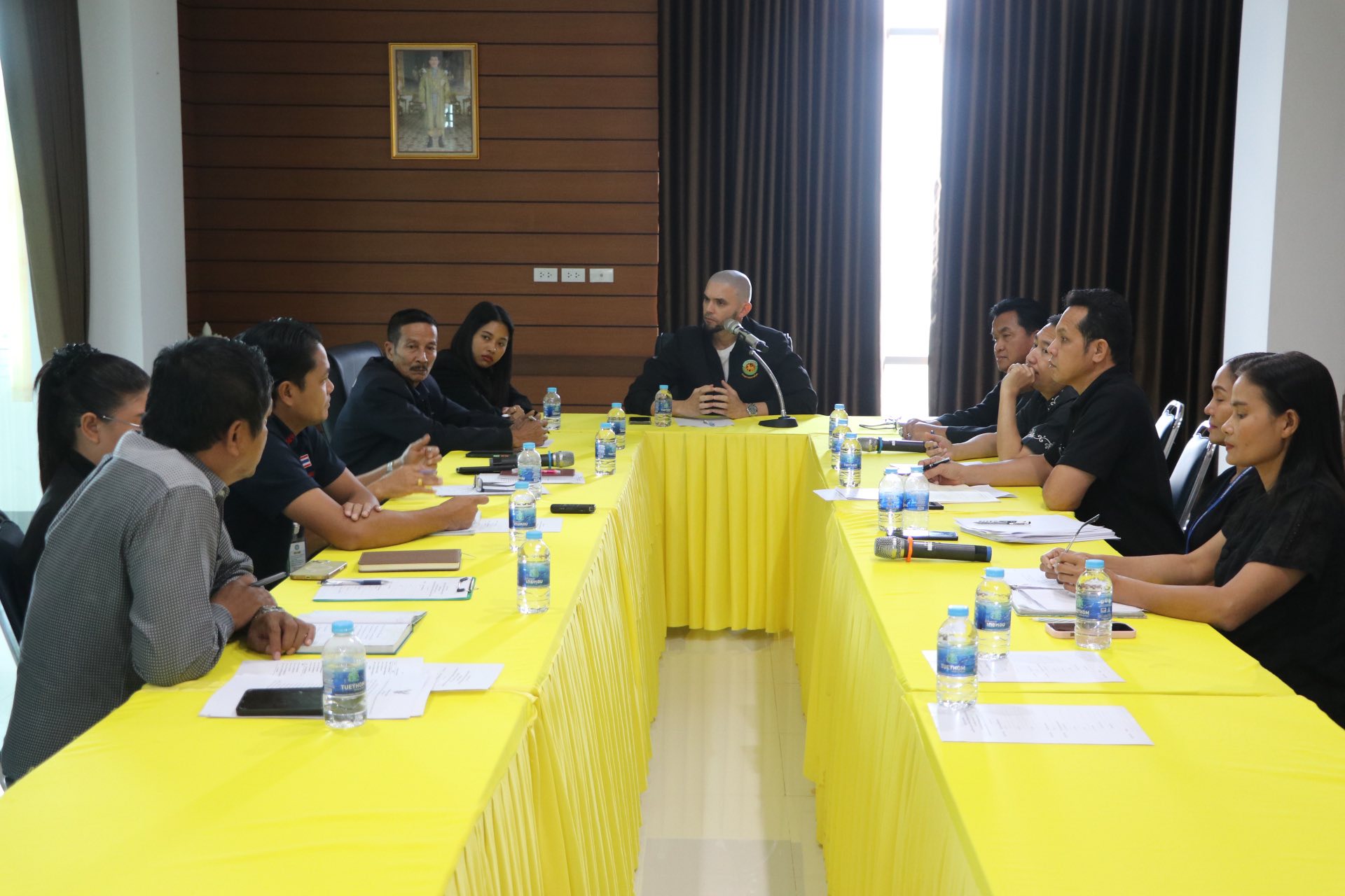 การประชุมหัวหน้าส่วนราชการเทศบาลตำบลกระบี่น้อย